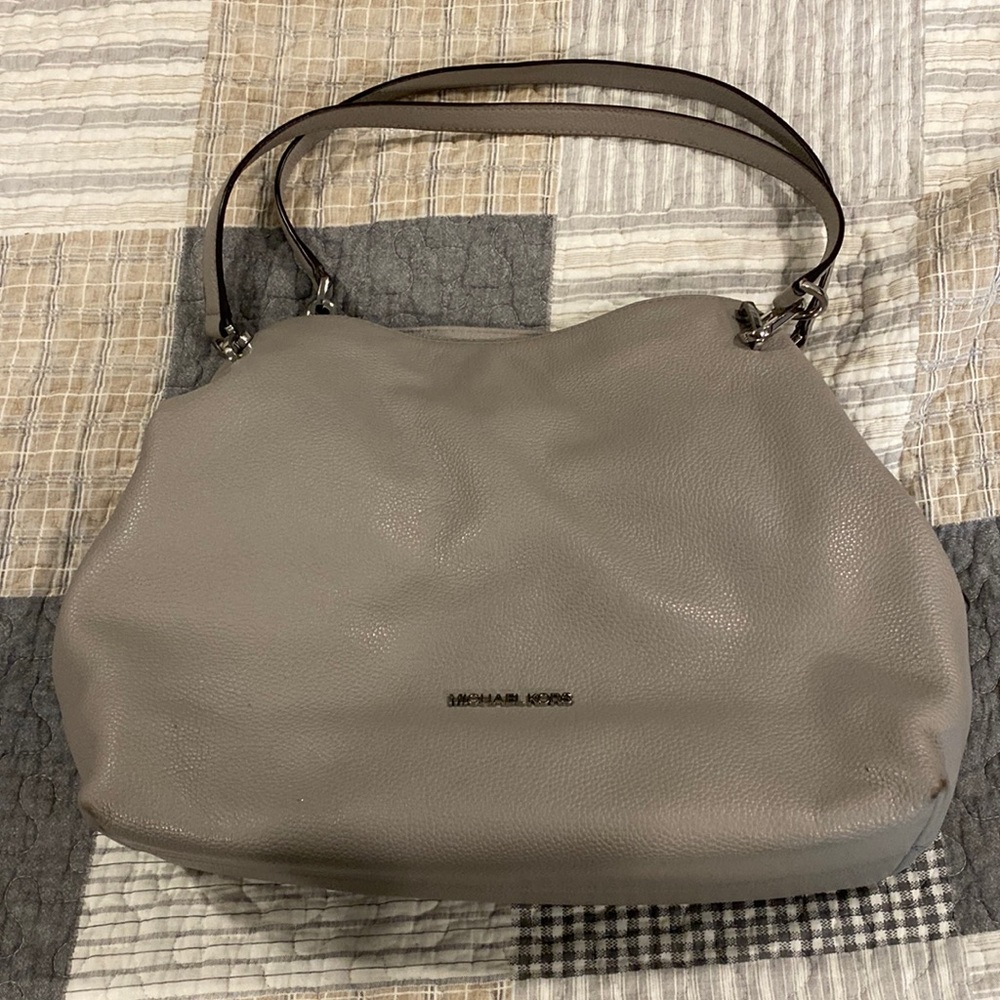 Micheal Kors Purse
